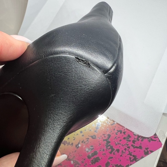 Naturalizer pointed toe booties - Picture 3 of 4